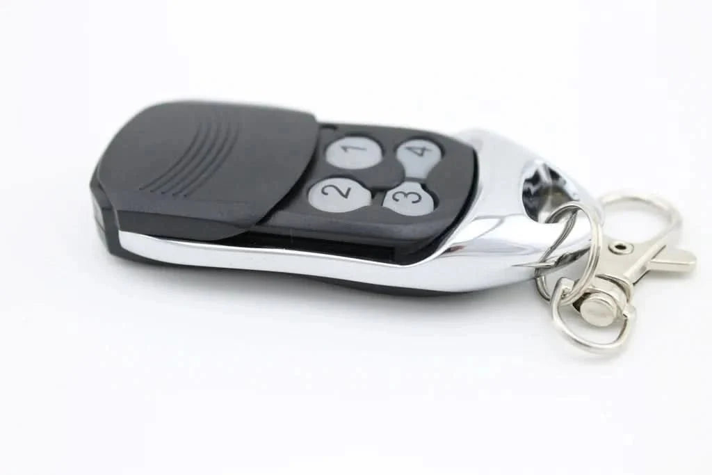 Nice Flor - S Compatible 4 - Button Remote Control – 433.92 MHz Rolling Code - Battery Mate